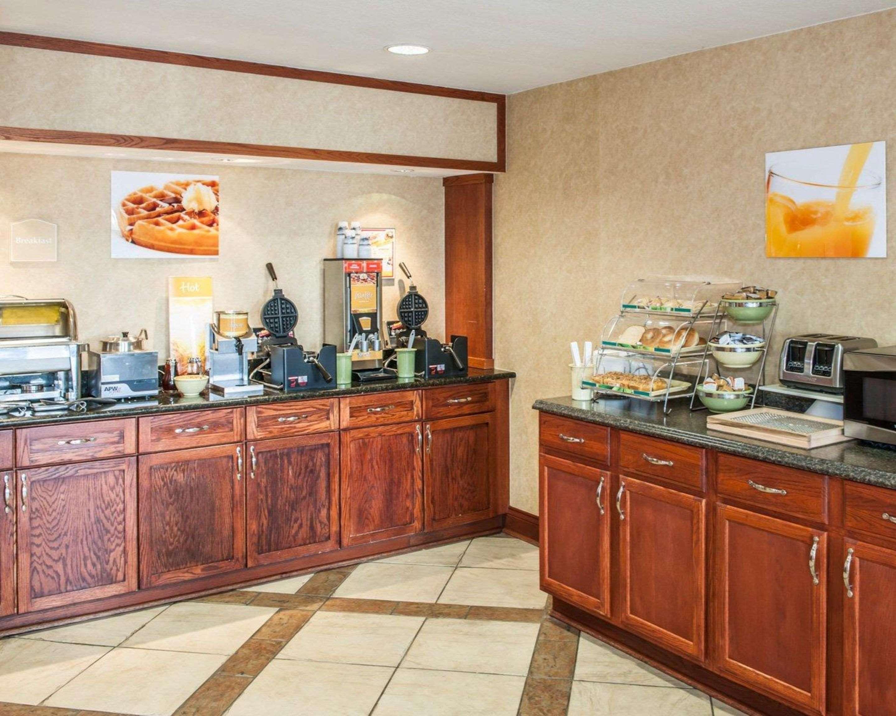 Quality Inn Castleton Kültér fotó