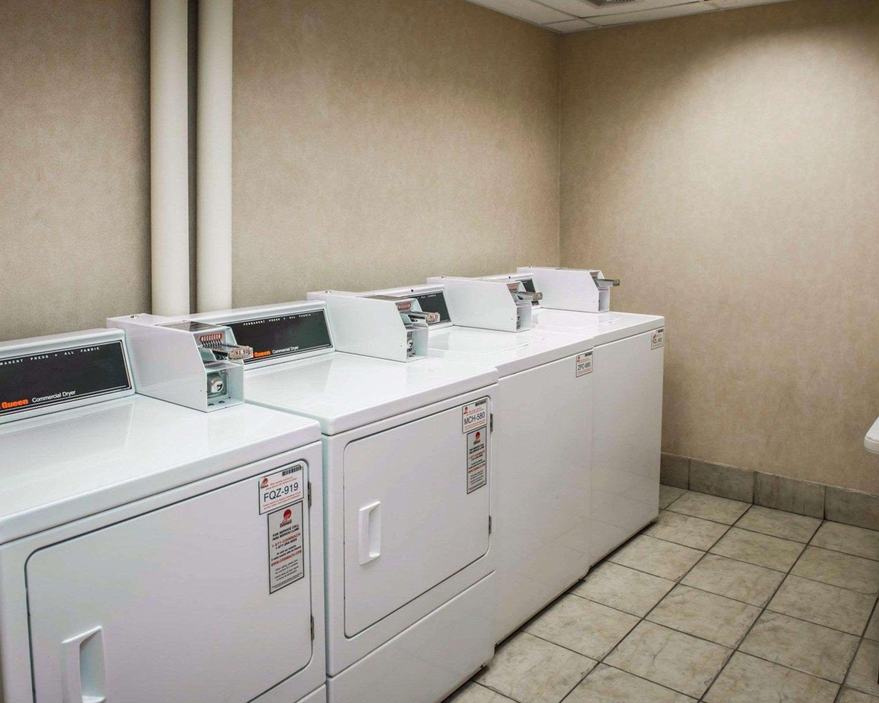 Quality Inn Castleton Kültér fotó