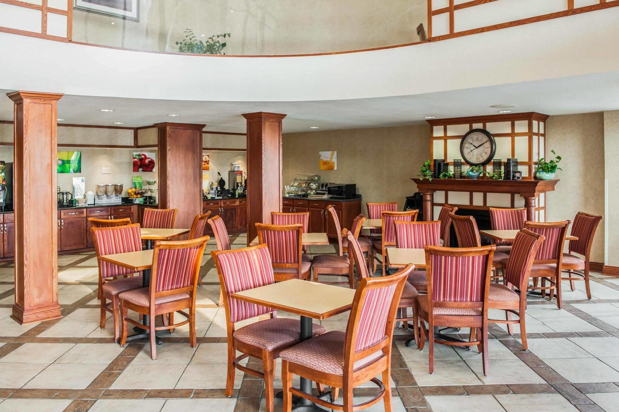 Quality Inn Castleton Kültér fotó