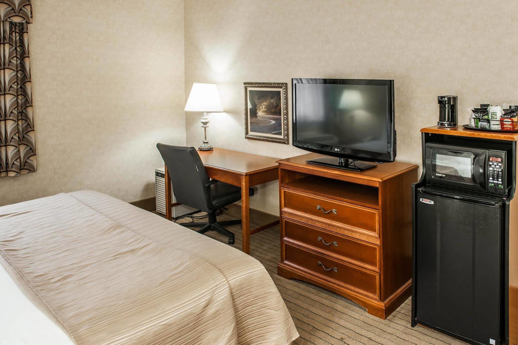 Quality Inn Castleton Kültér fotó