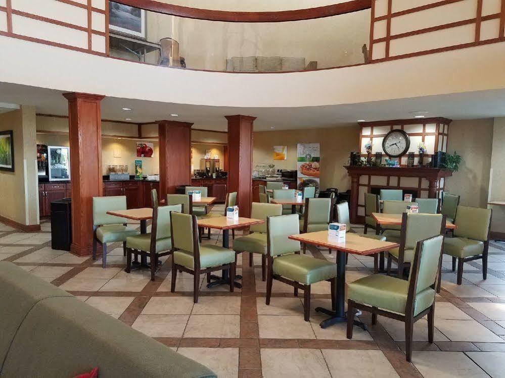 Quality Inn Castleton Kültér fotó